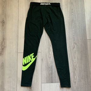 Nike Women’s Leggings